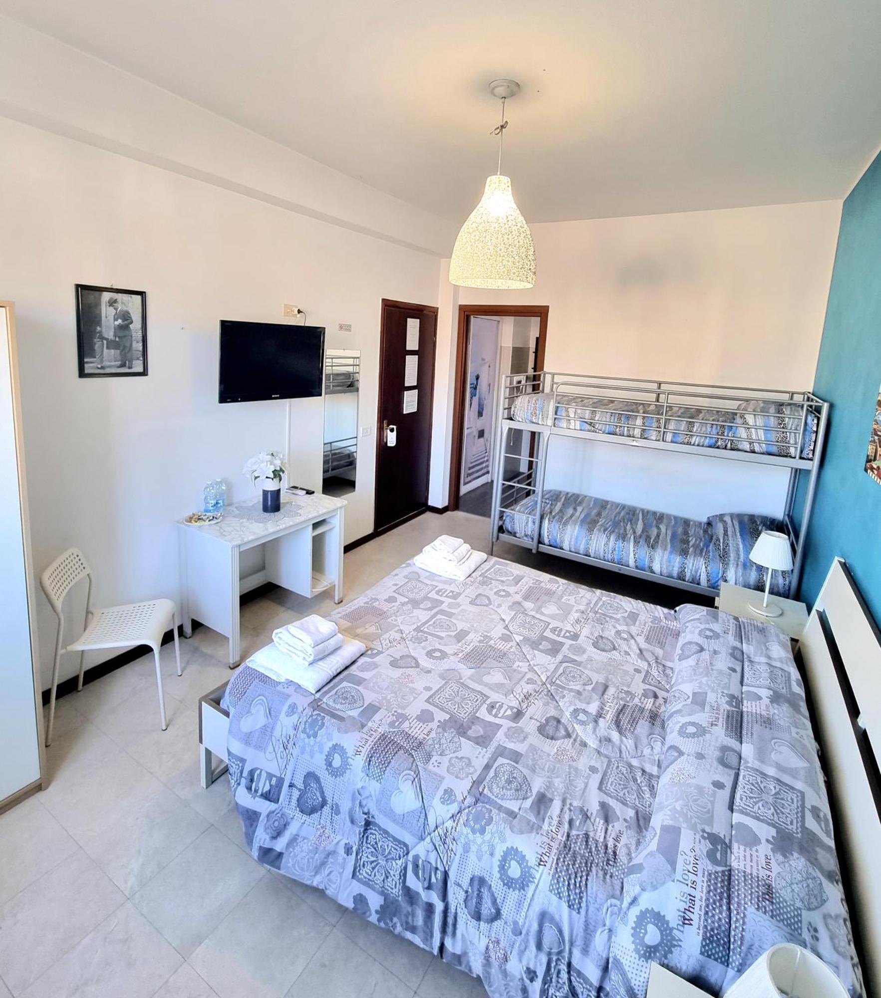 B&B Italo House Opera Zimmer foto